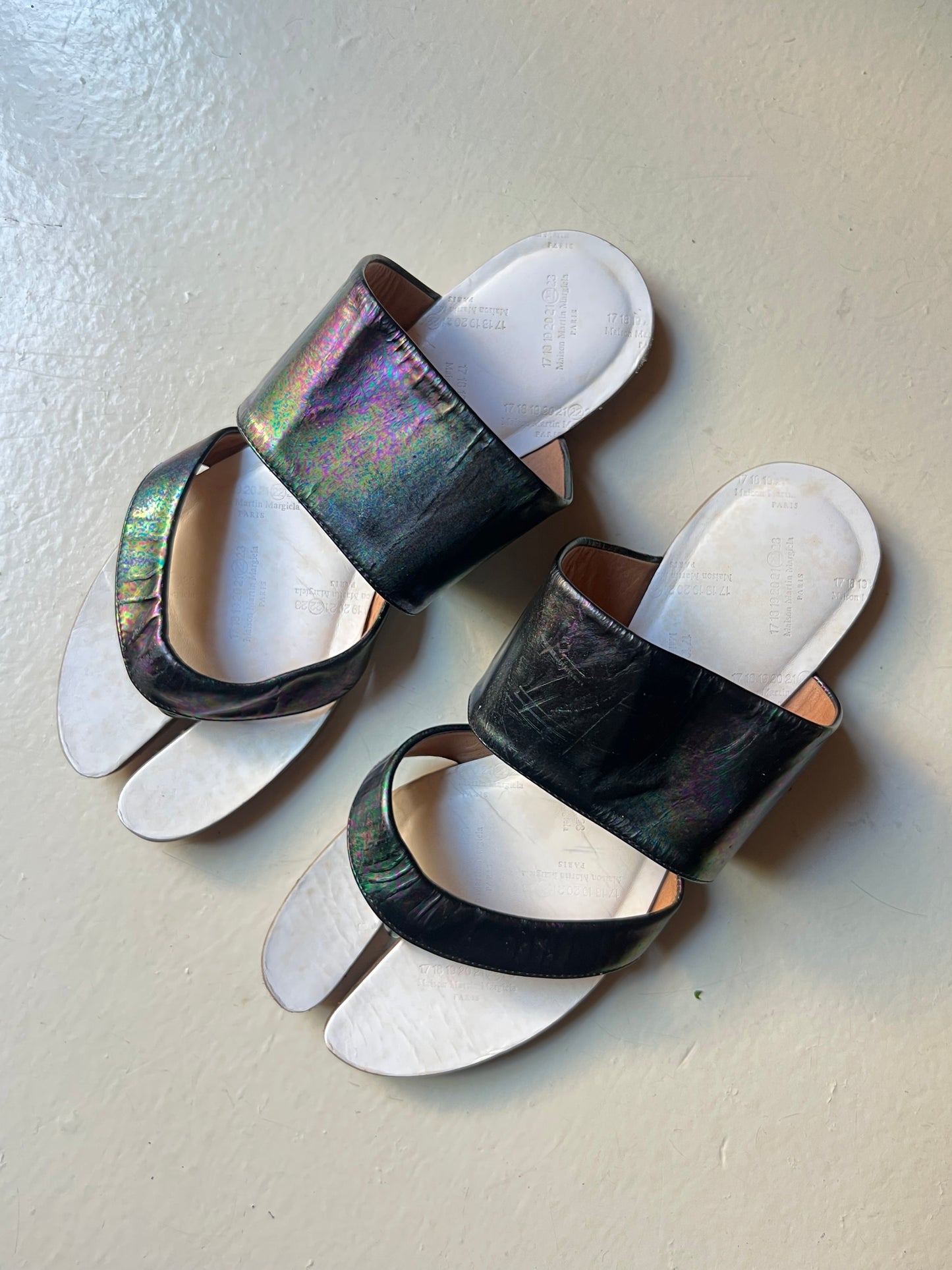 maison martin margiela oil-slick leather tabi mule-slides, mid-00s