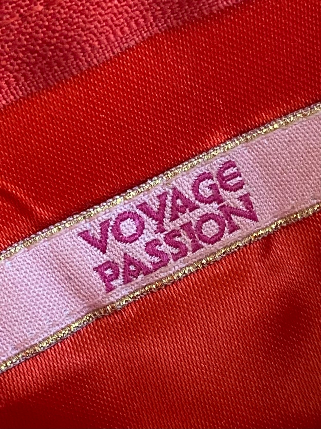 voyage passion crossbody beaded bag, 2000s