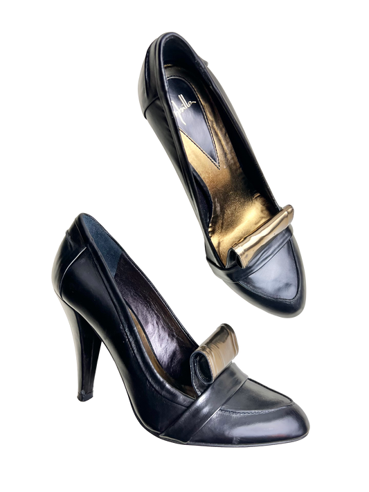 sybilla curled contrasting tongue court pumps, 2000s