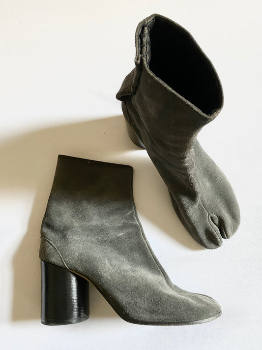 martin margiela first iteration grey suede tabi, 1989-1992